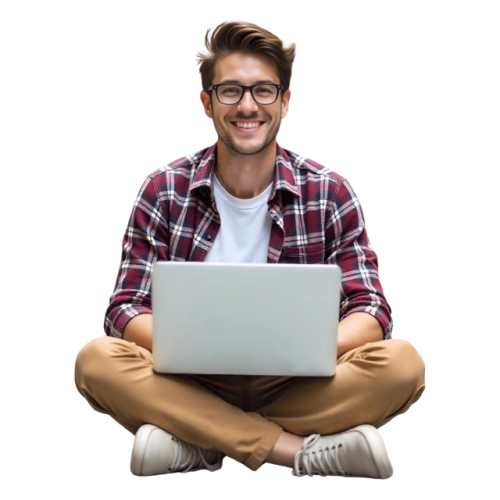 Estudiante de Fika English sonriendo con su portátil
